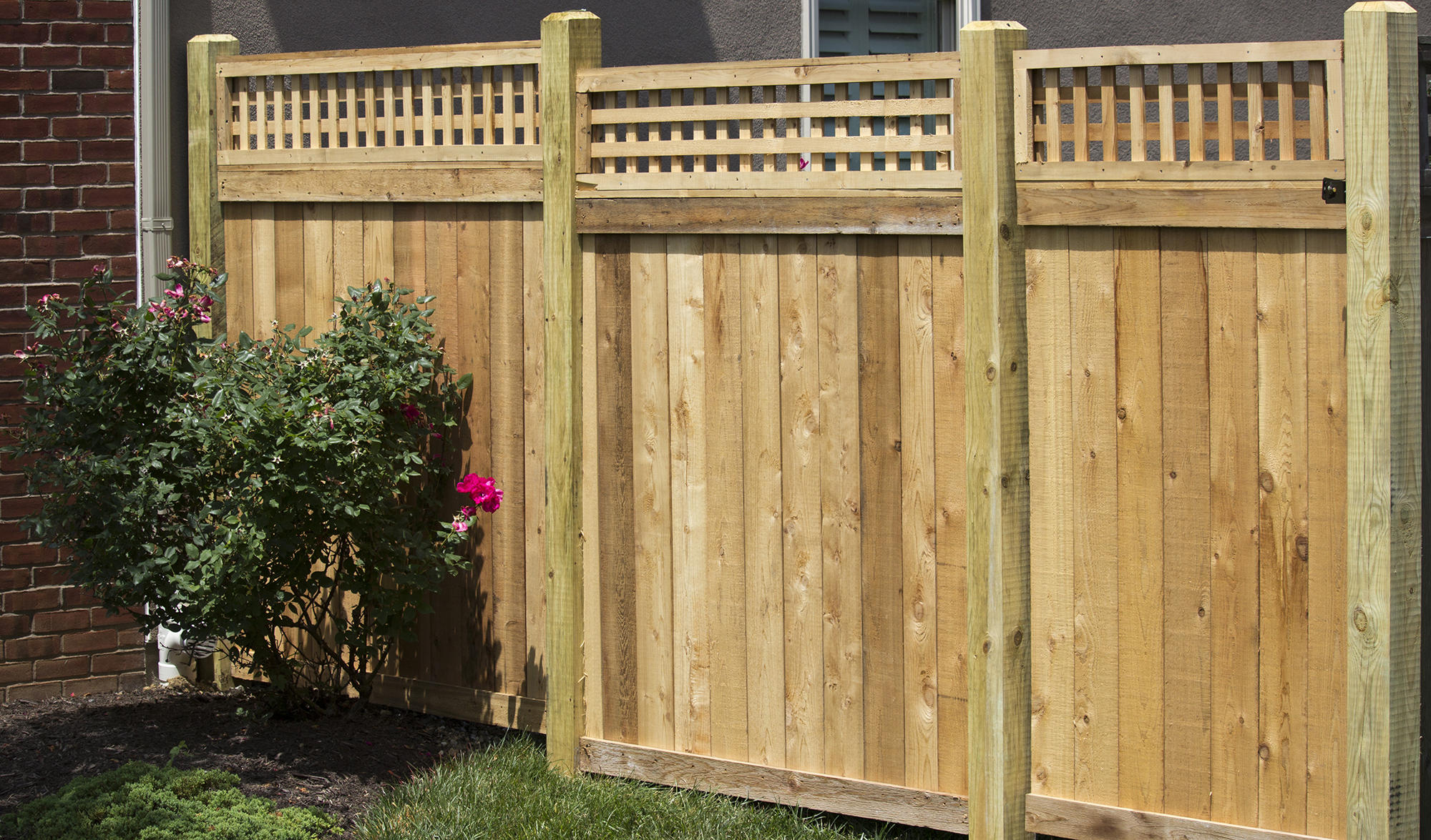 lattice top fence