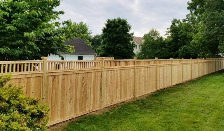 PRIVACY CUSTOM TOPPER fence