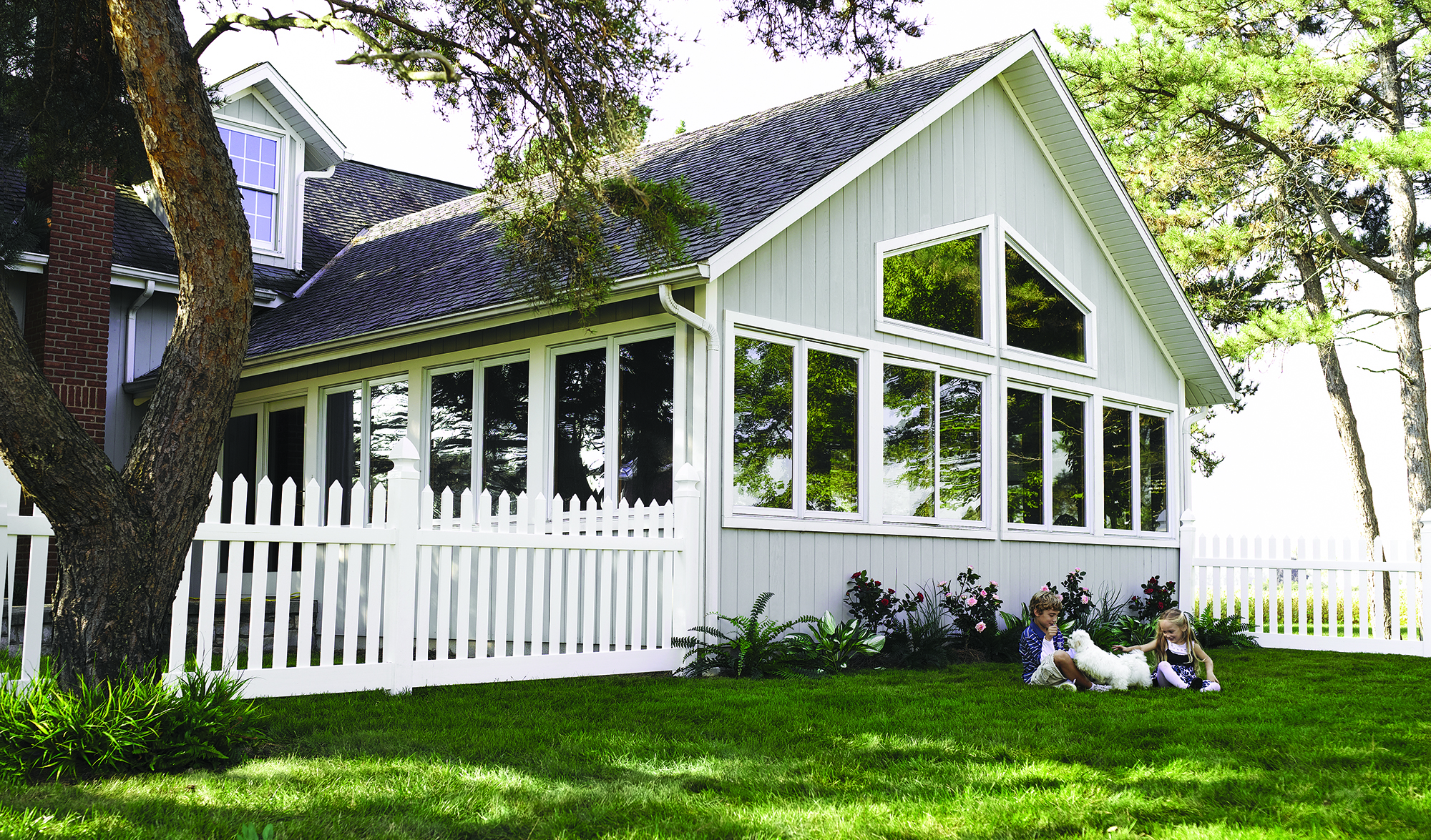 Colonial Pointed in White